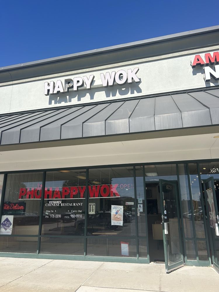 Pho Happy Wok storefront on Highway K